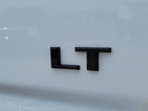 Used 2022 Chevrolet Silverado 1500 LT Trail Boss w/ Safety Package image 8