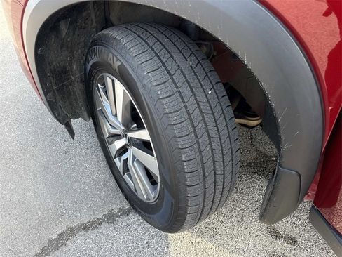 Used 2023 Nissan Pathfinder SL image 35