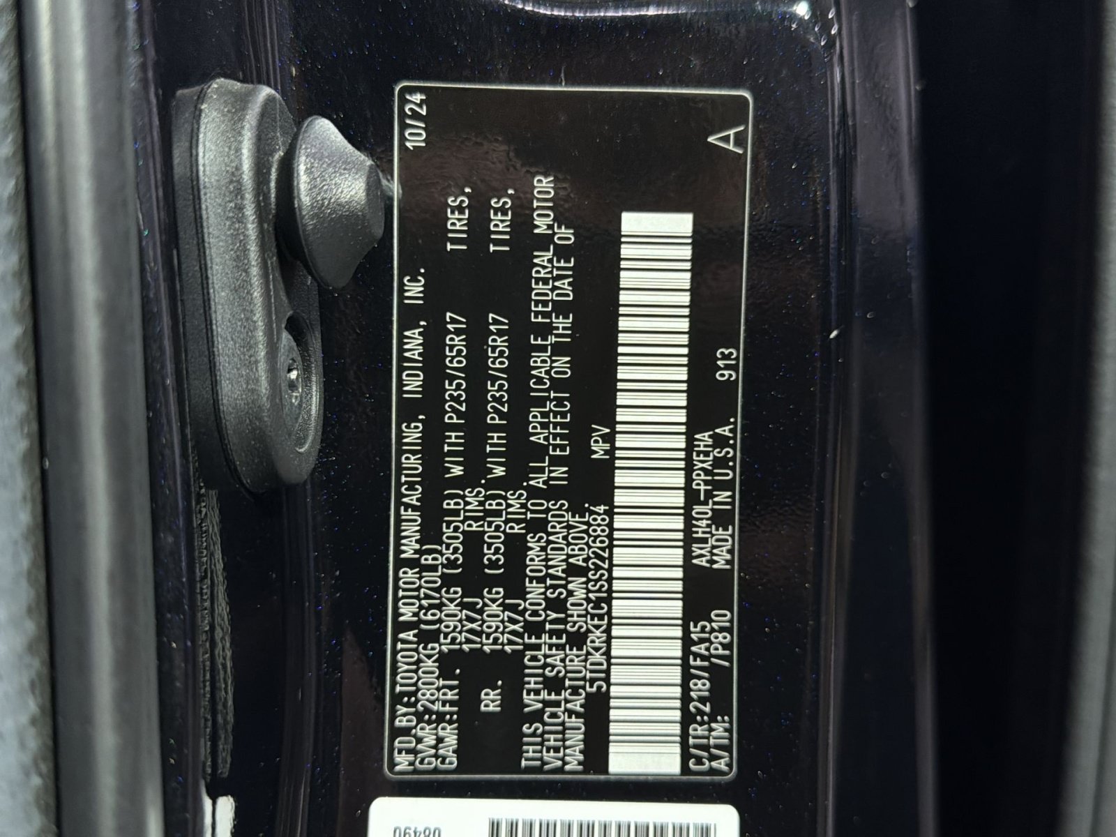 Used 2025 Toyota Sienna LE FWD image 32