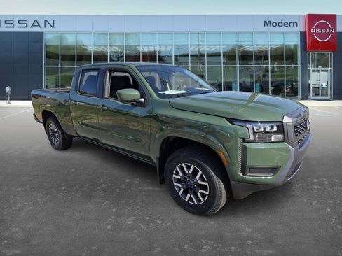 New 2026 Nissan Frontier SV image 3