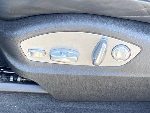 Used 2017 Porsche Macan AWD/4WD image 18