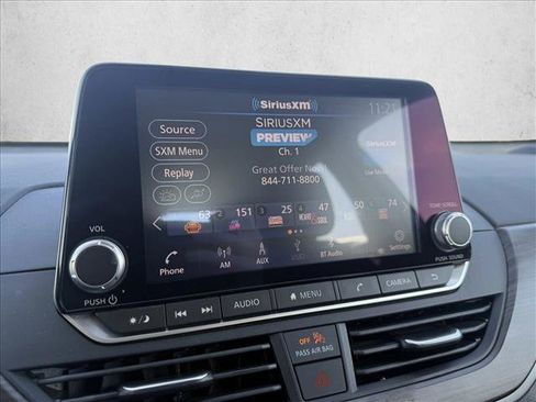 Used 2024 Nissan Altima 2.5 SV image 19