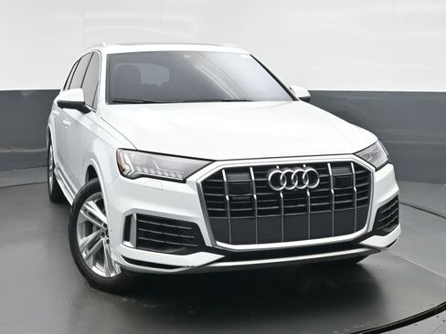 Used 2023 Audi Q7 3.0T Prestige w/ Prestige Package image 8