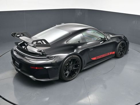 Certified 2025 Porsche 911 GT3 RWD image 16