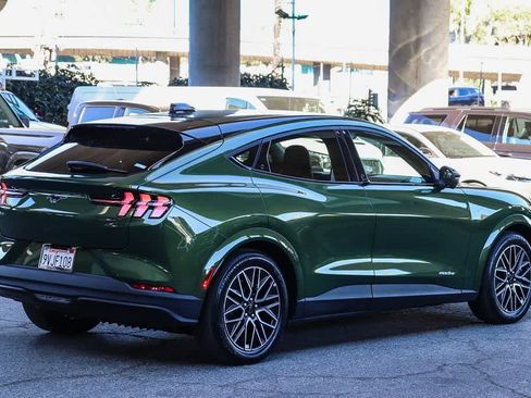 Used 2025 Ford Mustang Mach-E Premium image 4