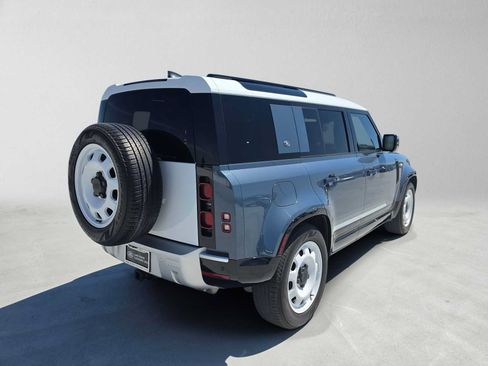 Used 2024 Land Rover Defender 110 S AWD/4WD image 5