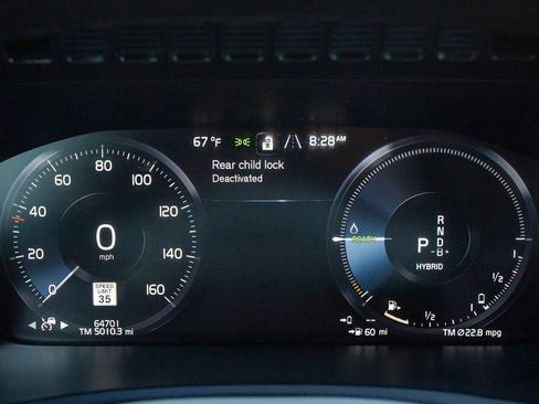 Used 2021 Volvo XC90 T8 Inscription Expression w/ Protection Package Premier AWD/4WD image 3