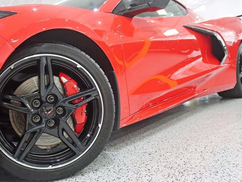 Used 2022 Chevrolet Corvette Stingray Preferred Cpe w/ Z51 Performance Package RWD image 4