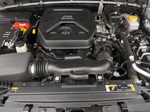 Certified 2022 Jeep Wrangler Unlimited Sahara image 53