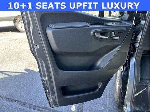 Used 2023 Mercedes-Benz Sprinter 2500 image 18