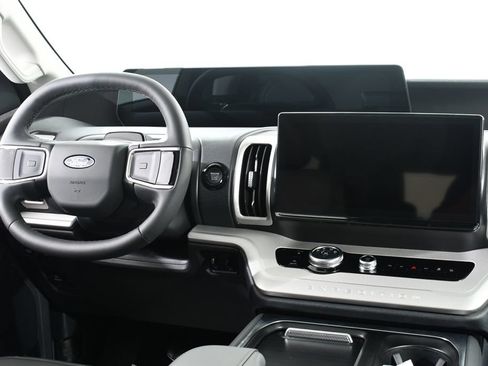 New 2027 Ford Expedition Active AWD/4WD image 8