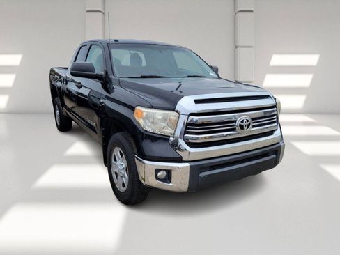 Used 2016 Toyota Tundra SR5 image 4