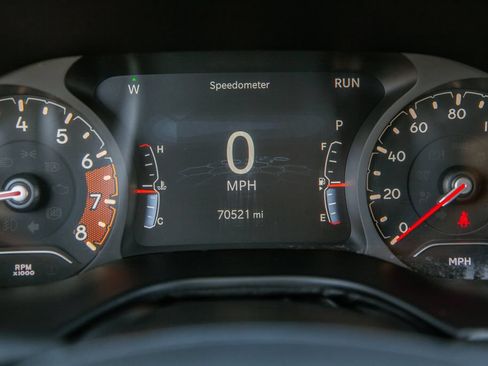 Used 2024 Jeep Compass Latitude AWD/4WD image 17