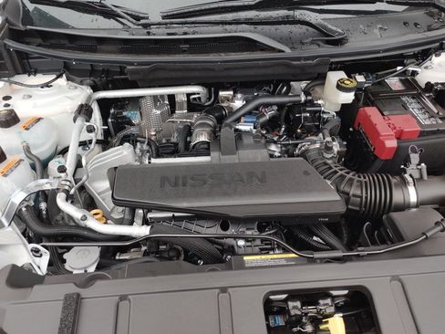New 2026 Nissan Rogue SV AWD/4WD image 32