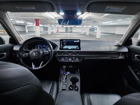 Certified 2023 Honda Civic Touring image 3