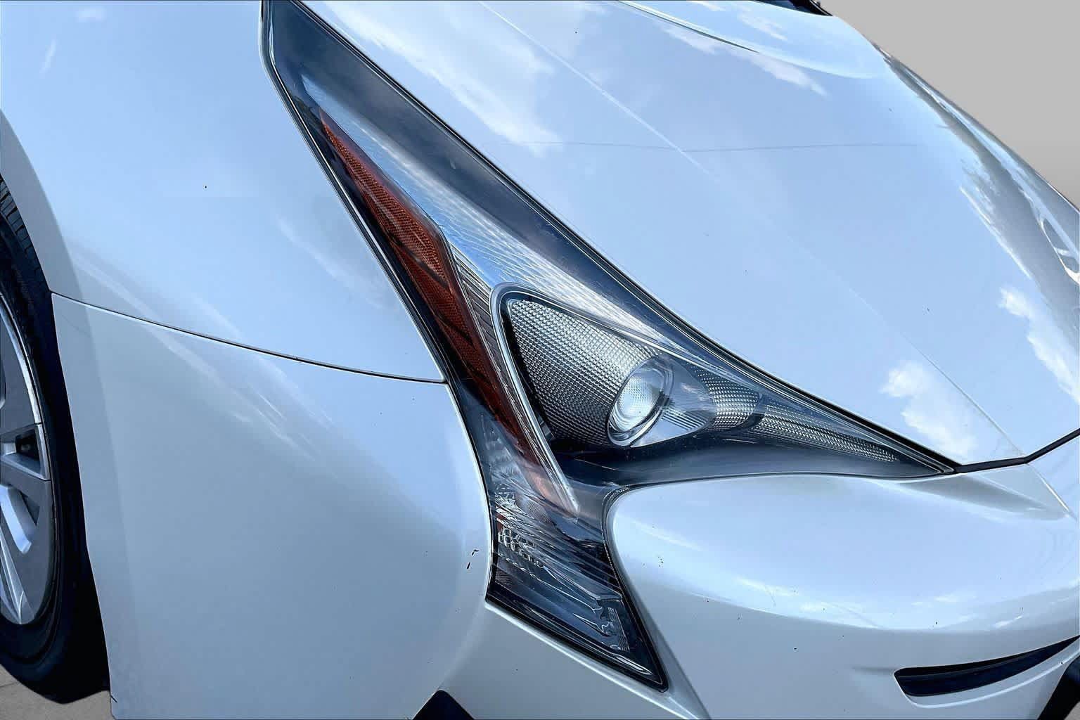 Used 2016 Toyota Prius Two FWD image 27