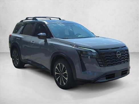 New 2026 Nissan Pathfinder Platinum AWD/4WD image 3