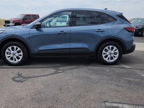 Used 2025 Ford Escape Active AWD/4WD image 2