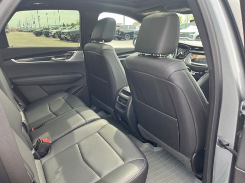 Used 2023 Cadillac XT5 Premium Luxury w/ Technology Package AWD/4WD image 28