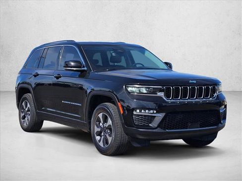 Used 2022 Jeep Grand Cherokee Limited 4xe AWD/4WD image 3