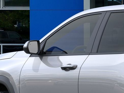 New 2027 Chevrolet Equinox LT w/ Convenience Package II FWD image 36