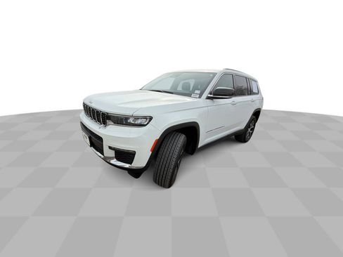 Used 2024 Jeep Grand Cherokee L Limited image 5