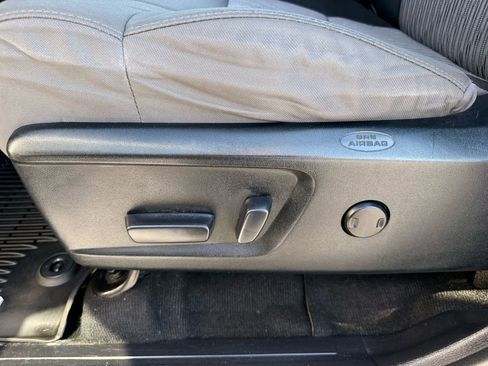 Used 2016 Toyota Tundra SR5 image 17