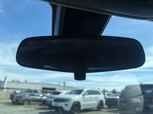 Used 2020 Chevrolet Malibu RS FWD image 28