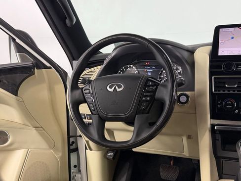 Used 2024 INFINITI QX80 Sensory image 16