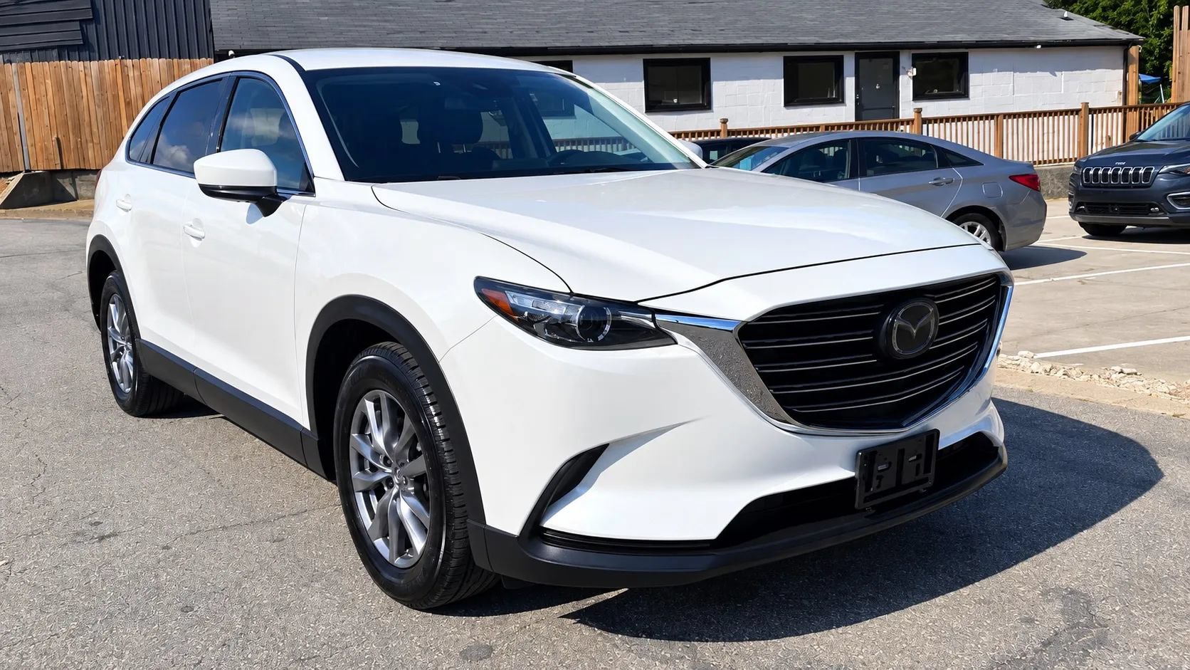 Used 2018 MAZDA CX-9 Touring AWD/4WD image 2