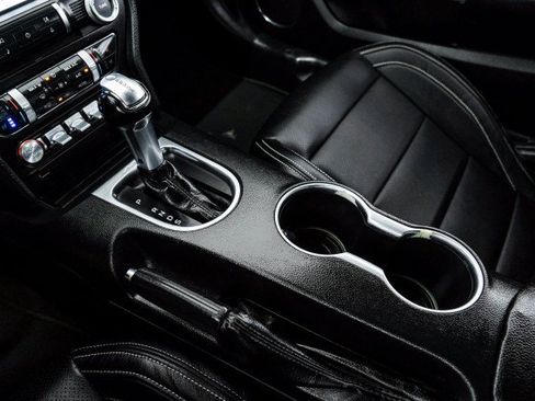 Used 2018 Ford Mustang GT Premium w/ Black Accent Package RWD image 23