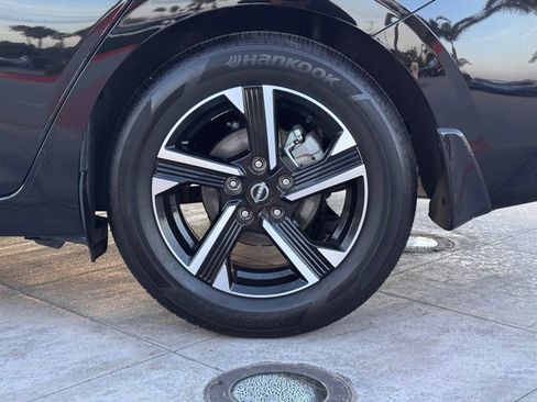 Certified 2025 Nissan Sentra SV image 10