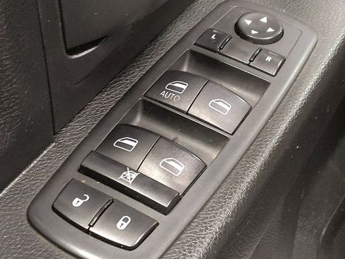 Used 2020 RAM 1500 Tradesman w/ Chrome Plus Package image 27