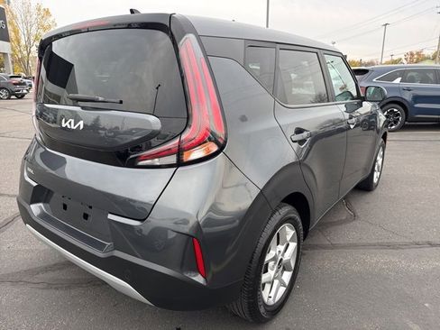 Used 2023 Kia Soul LX w/ Option Group 015 image 7