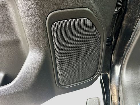 Used 2021 GMC Sierra 1500 AT4 image 18