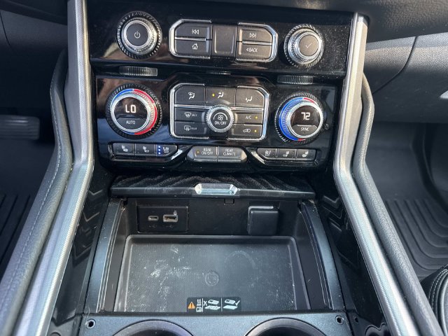 Used 2022 GMC Yukon XL Denali RWD image 25