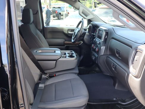 Certified 2022 Chevrolet Silverado 1500 RST image 36