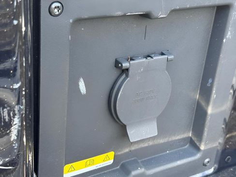 Used 2022 Ford F150 XLT w/ Equipment Group 302A High image 44