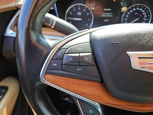 Used 2019 Cadillac XT5 Platinum image 24