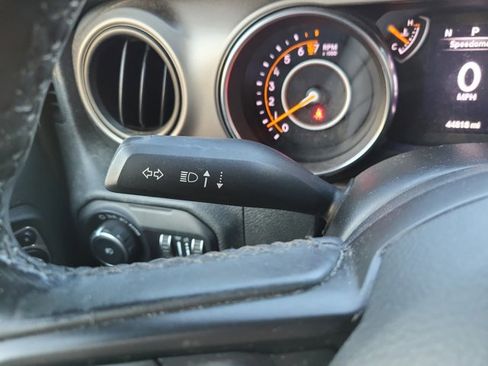 Certified 2020 Jeep Wrangler Sport image 28