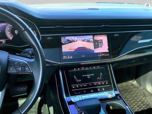 Used 2019 Audi Q8 Prestige w/ Luxury Package AWD/4WD image 6
