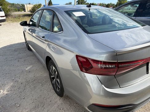 Used 2025 Volkswagen Jetta S image 8