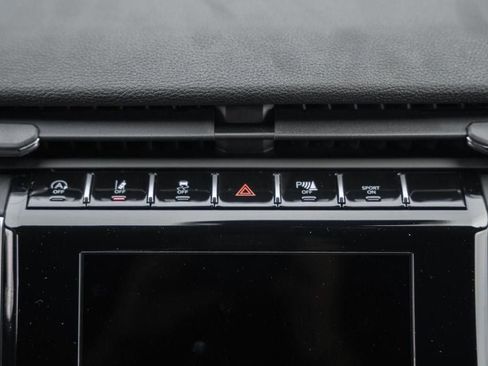 New 2025 Jeep Grand Cherokee Laredo X w/ Luxury Tech Group I image 20