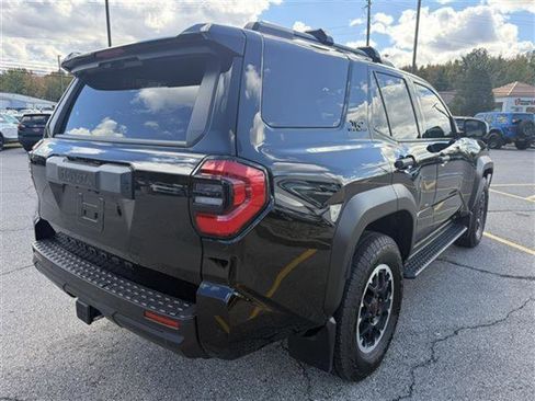 Used 2025 Toyota 4Runner TRD Off-Road Premium image 7