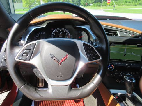 Used 2016 Chevrolet Corvette Stingray Coupe w/ 3LT Preferred Equipment Group RWD image 11