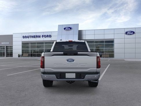 New 2026 Ford F150 XLT w/ XLT Chrome Appearance Package AWD/4WD image 5