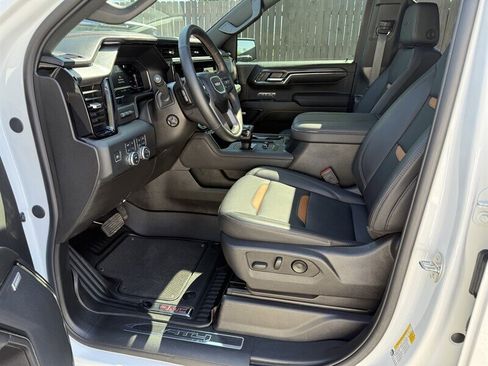 Used 2024 GMC Sierra 1500 AT4 w/ Technology Package image 23