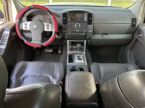 Used 2008 Nissan Pathfinder SE w/ Leather Pkg RWD image 12