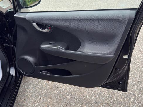 Used 2011 Honda Fit image 37