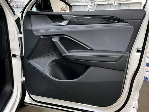 New 2026 Volkswagen Tiguan SE R-Line image 29